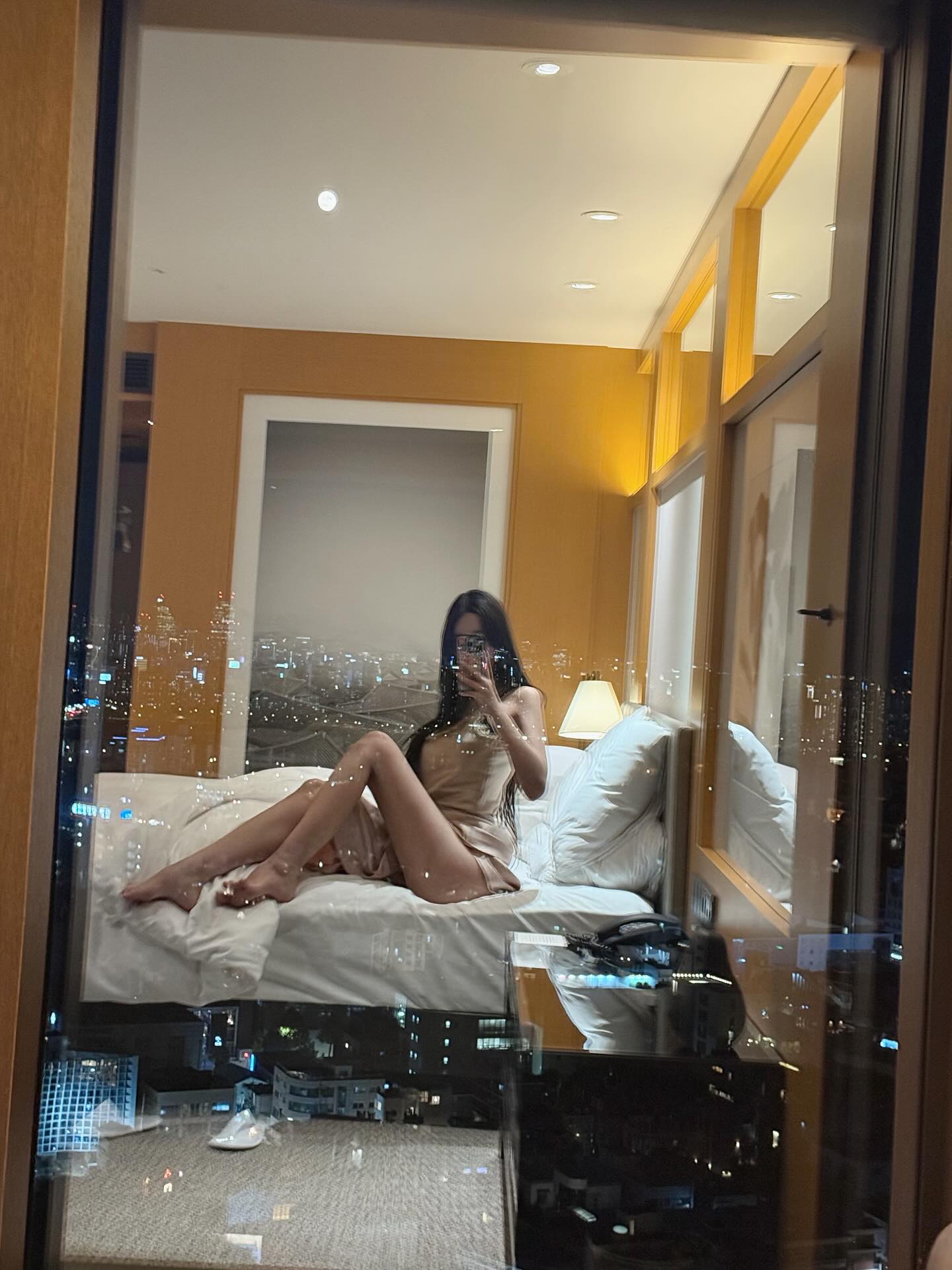 美国菲尼克斯同城约炮找小姐小妹全套上门特殊按摩服务